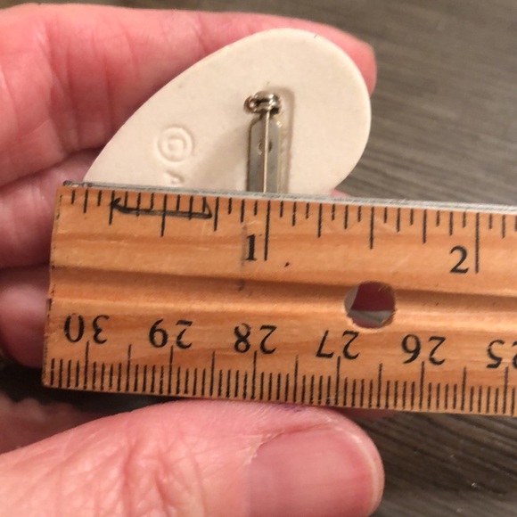 Vintage Avon January Birthday Bouquet Pin - Picture 6 of 13